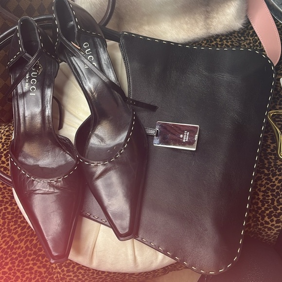 GUCCI PURSE & HEELS - Picture 2 of 15